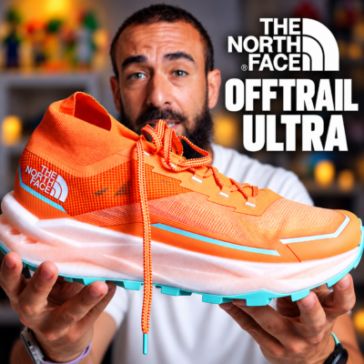 Zapatilla The North Face Offtrail Ultra naranja en primer plano, con mediasuela blanca y suela de tacos turquesa.